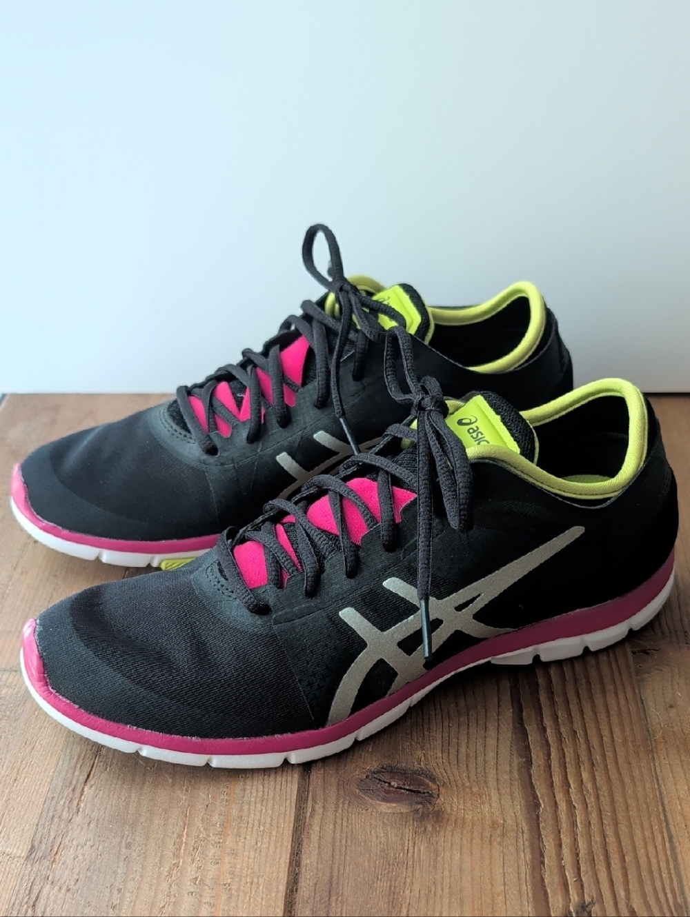 ASICS S466N Gel-Fit Nova Black Athletic Sneakers with Pink & Neon Yellow Women's